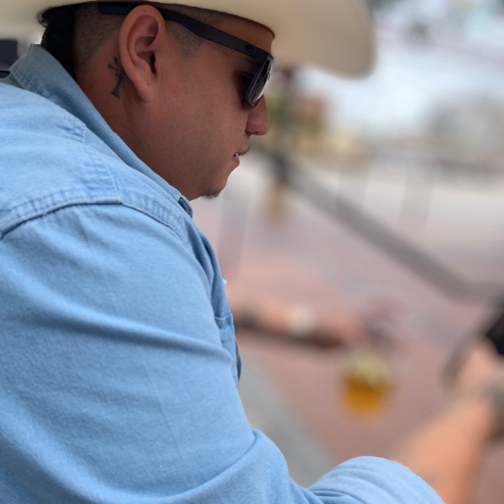 Meet your Posher, Andrez